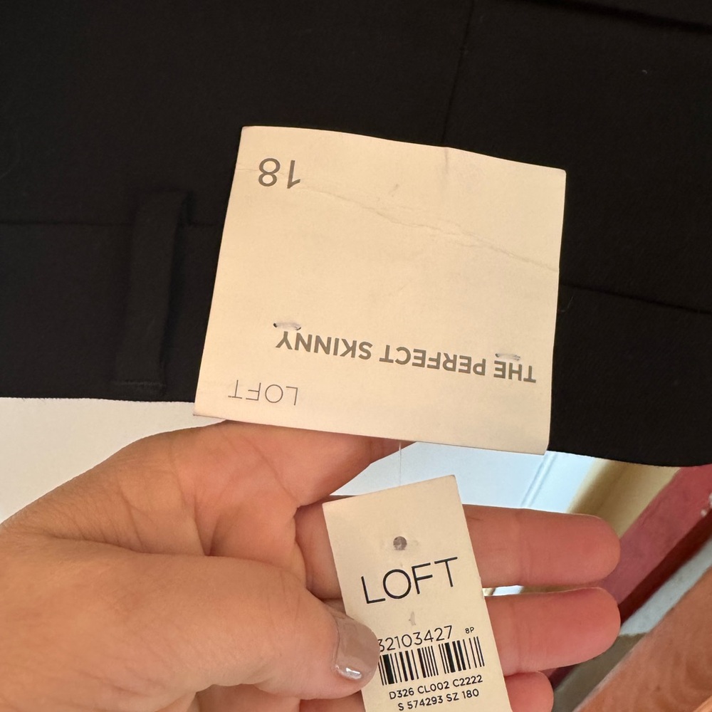 LOFT The Perfect Skinny Black Slacks 18